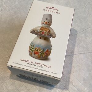 Hallmark Keepsake Ornament Ginger Sweethouse Snowman Baking Gingerbread House